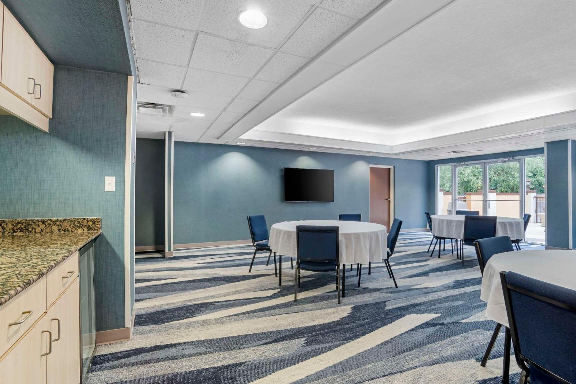 Comfort Suites Gastonia - Charlotte Екстериор снимка